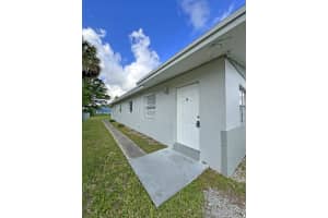 1107 N 21st Street A, Fort Pierce