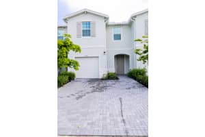 4370 Pond Lily Lane, Lake Worth