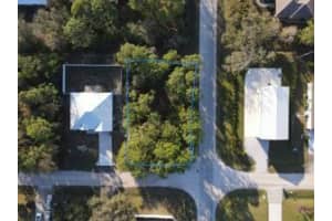 9085 102nd Court, Vero Beach 9085 102nd Court, Vero Beach