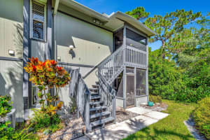 8356 Se Croft Circle 7, Hobe Sound