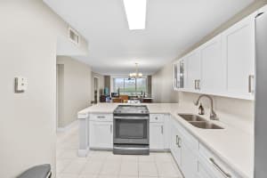 4539 Luxemburg Court 104, Lake Worth