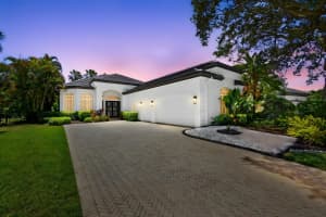 6778 Oakmont Way, West Palm Beach