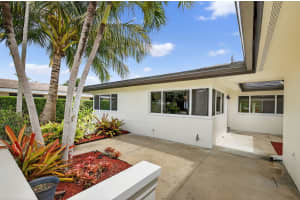 4442 Seagrape Drive 1-north, Lauderdale By The Sea