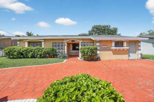 3516 E Shore Road, Miramar