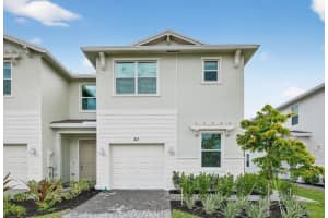 311 Se Crossoak Lane, Port Saint Lucie