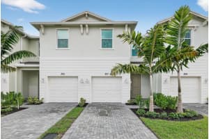 307 Se Crossoak Lane, Port Saint Lucie