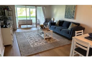 3661 Via Poinciana 113, Lake Worth