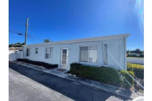 2023 S Suzanne Circle 1, North Palm Beach