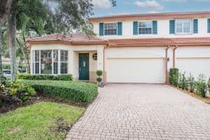 68 Monterey Pointe Drive, Palm Beach Gardens