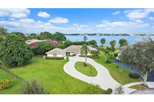 4 Cloister Circle, West Palm Beach