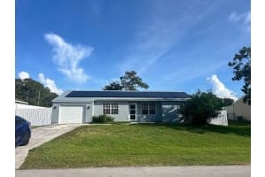 2216 Se Newcastle Terrace, Port Saint Lucie