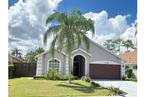 1504 Lake Breeze Drive, Wellington