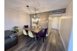 9410 Tangerine Pl 403, Davie