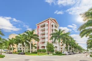 804 E Windward Way 105, Lantana