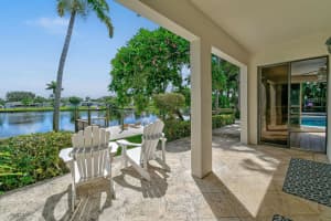 8110 W Lake Drive, Lake Clarke Shores