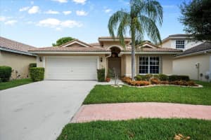 12127 Sunset Point Drive, Wellington