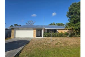 427 Se Galleon Lane, Port Saint Lucie