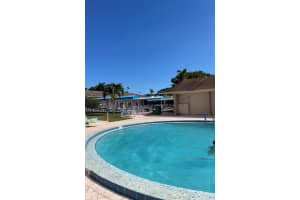 705 Lori Drive 210, Palm Springs