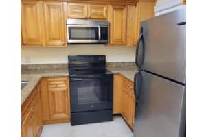1442 Lake Crystal Drive E E, West Palm Beach