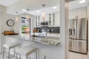512 Brackenwood Place, Palm Beach Gardens