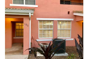 132 Sw Peacock Boulevard Sw 105, Port Saint Lucie