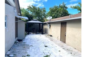 2403 Oswego Avenue S 3, West Palm Beach