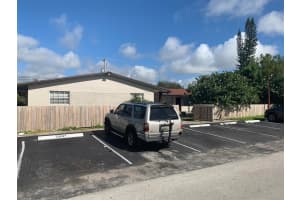 301 Nw 35th Court 6, Pompano Beach