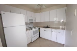 165 Canterbury G, West Palm Beach