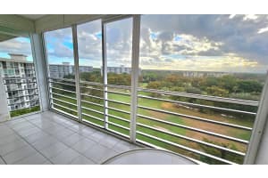 575 Oaks Lane 1010, Pompano Beach