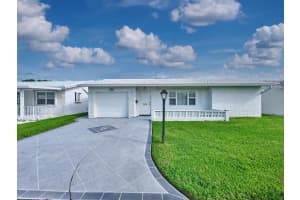 2081 Sw 13th Terrace, Boynton Beach