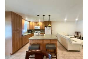 1177 S Drive Circle C, Delray Beach