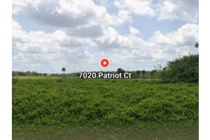 7020 Patriot Court, Labelle