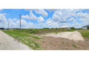6204 Hob Court, Labelle