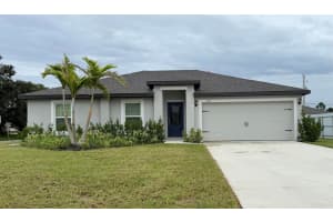 920 Sw Castaneda Lane Sw, Port Saint Lucie