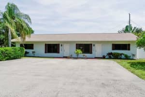1678 Park Street, Juno Beach