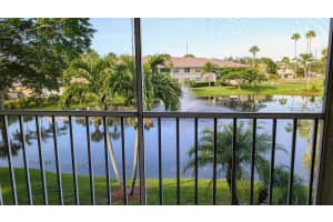 1563 Se Royal Green Circle 204, Port Saint Lucie