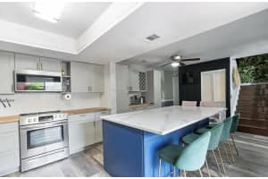 1520 Shaker Circle, Wellington