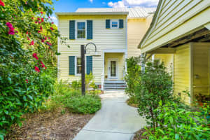 1300 Palmetto Court 109, Vero Beach