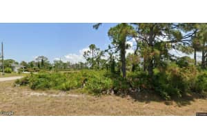 2 Rudder Lane, Placida