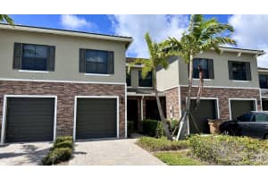 166 Se 5th Court, Deerfield Beach