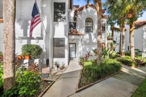 2379 Treasure Isle Drive 28, Palm Beach Gardens