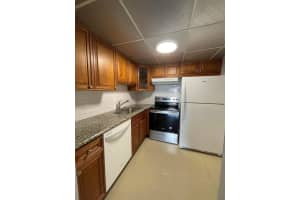 626 Nw 13th Street 26, Boca Raton