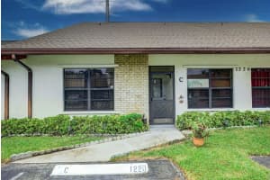 1220 Parkside Green Drive C, Greenacres