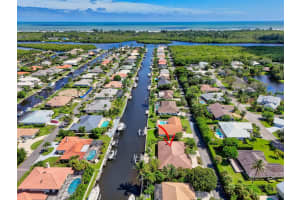 8879 Se Hawksbill Way, Hobe Sound