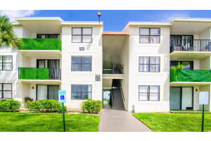 760 Executive Center Drive 24, West Palm Beach