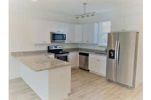 211 Osprey Circle, Hypoluxo