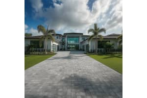 88 W Riverside Drive, Jupiter