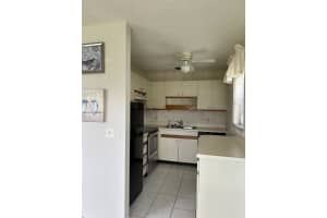 21 Lake Vista Trail 105, Port Saint Lucie