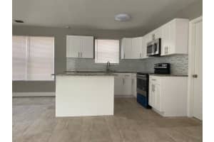 200 Ne 43rd Street, Deerfield Beach 200 Ne 43rd Street, Deerfield Beach