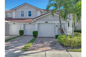 2136 Wingate Bend, Wellington